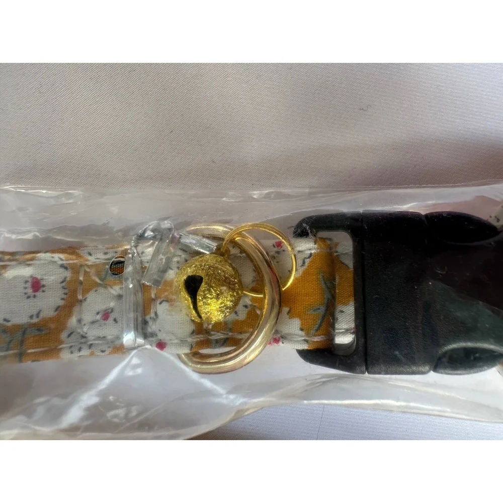 Floral Bow Tie Cat Collar‎ with Bell Adjustable Cute Kitten Safety Buckle